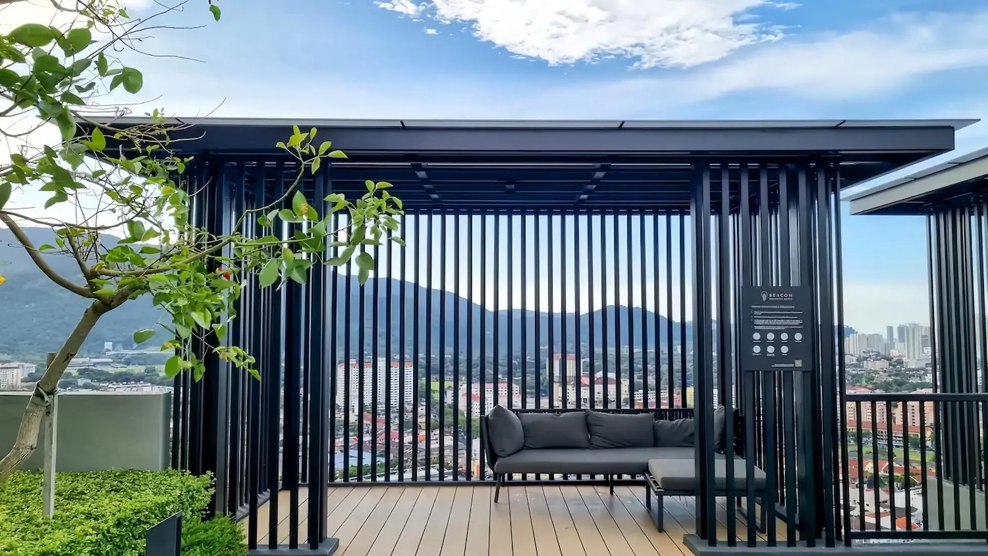 Beacon Executive Suite George Town Apartment