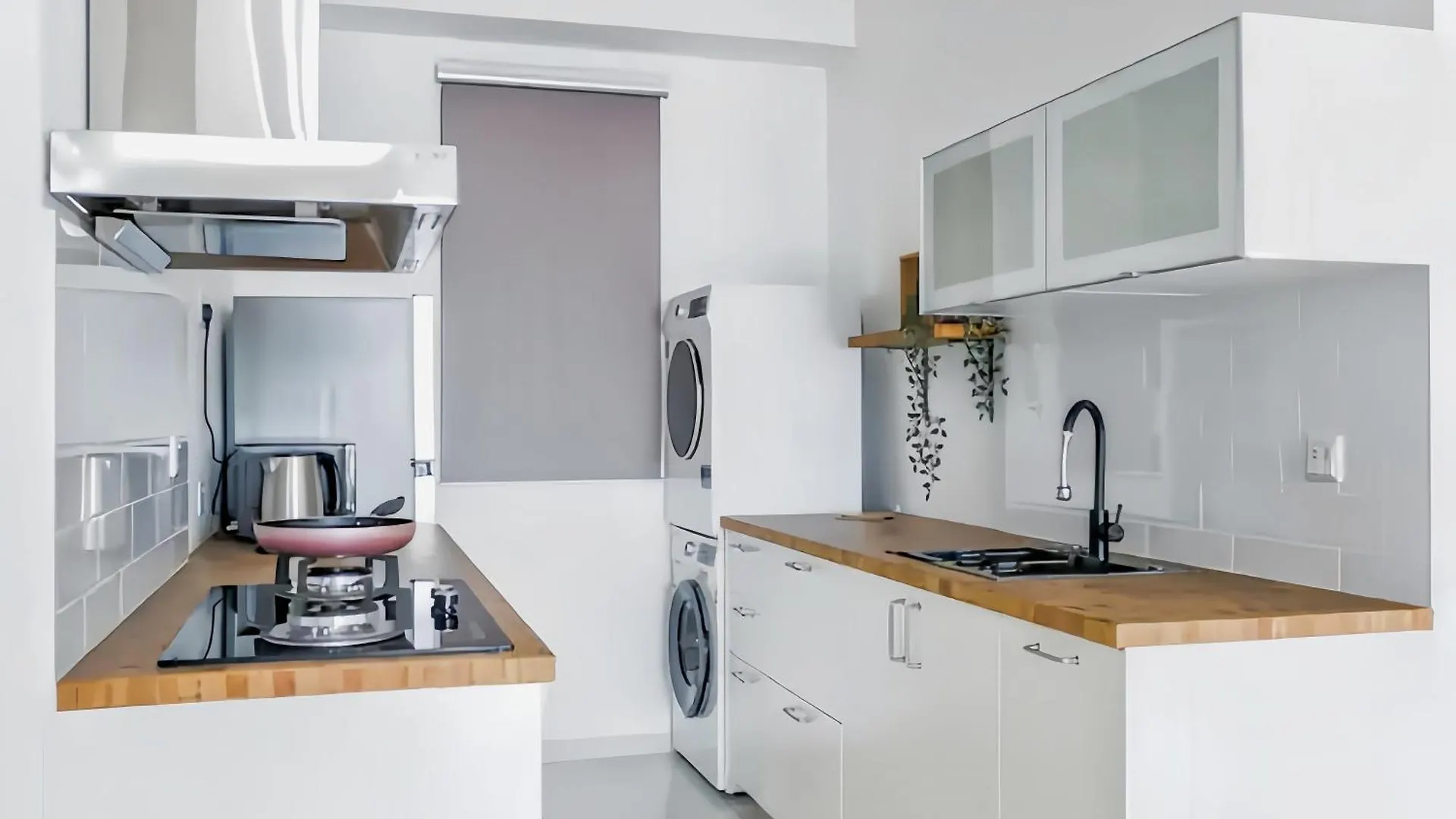 Beacon Executive Suite George Town 0*,