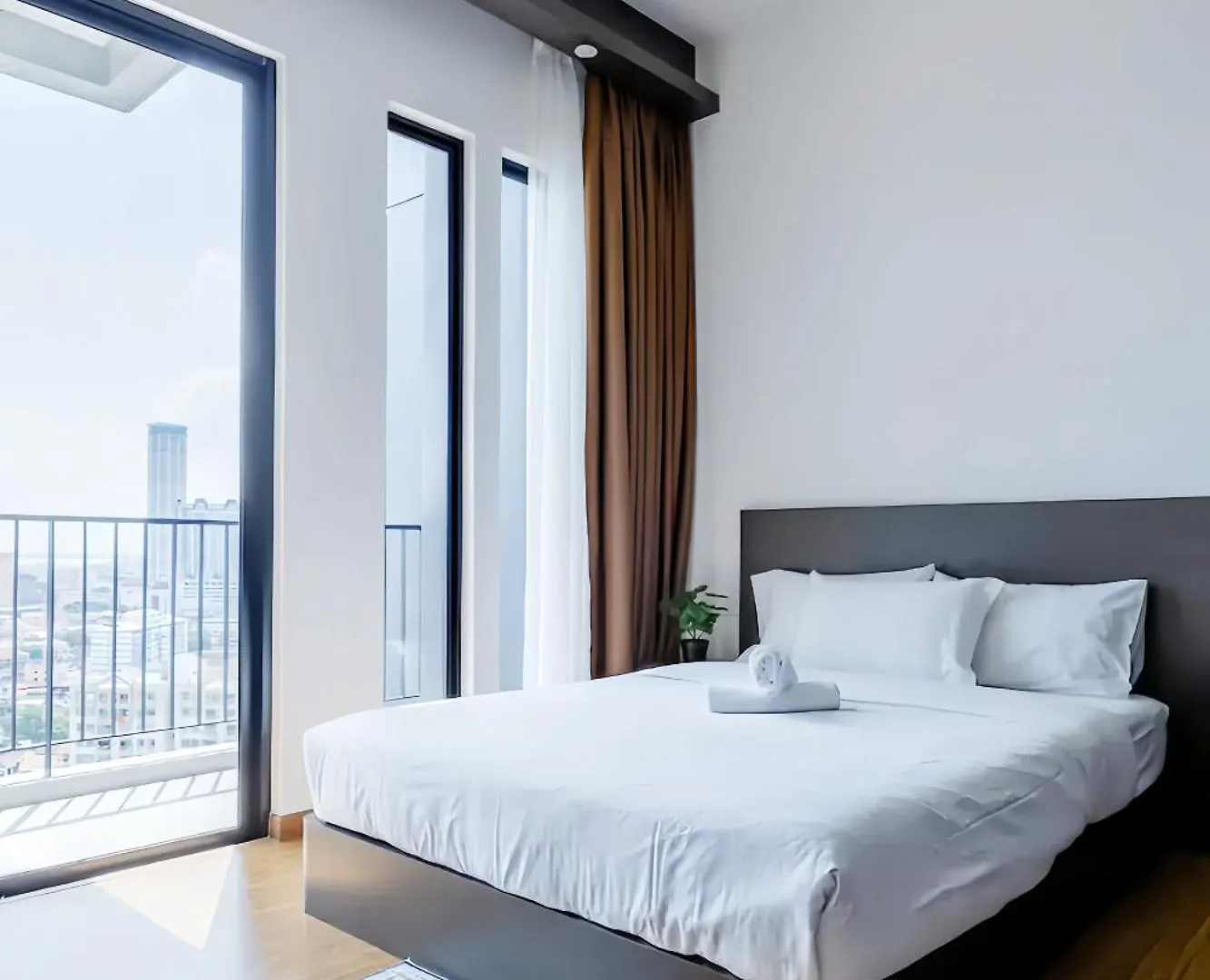Beacon Executive Suite George Town