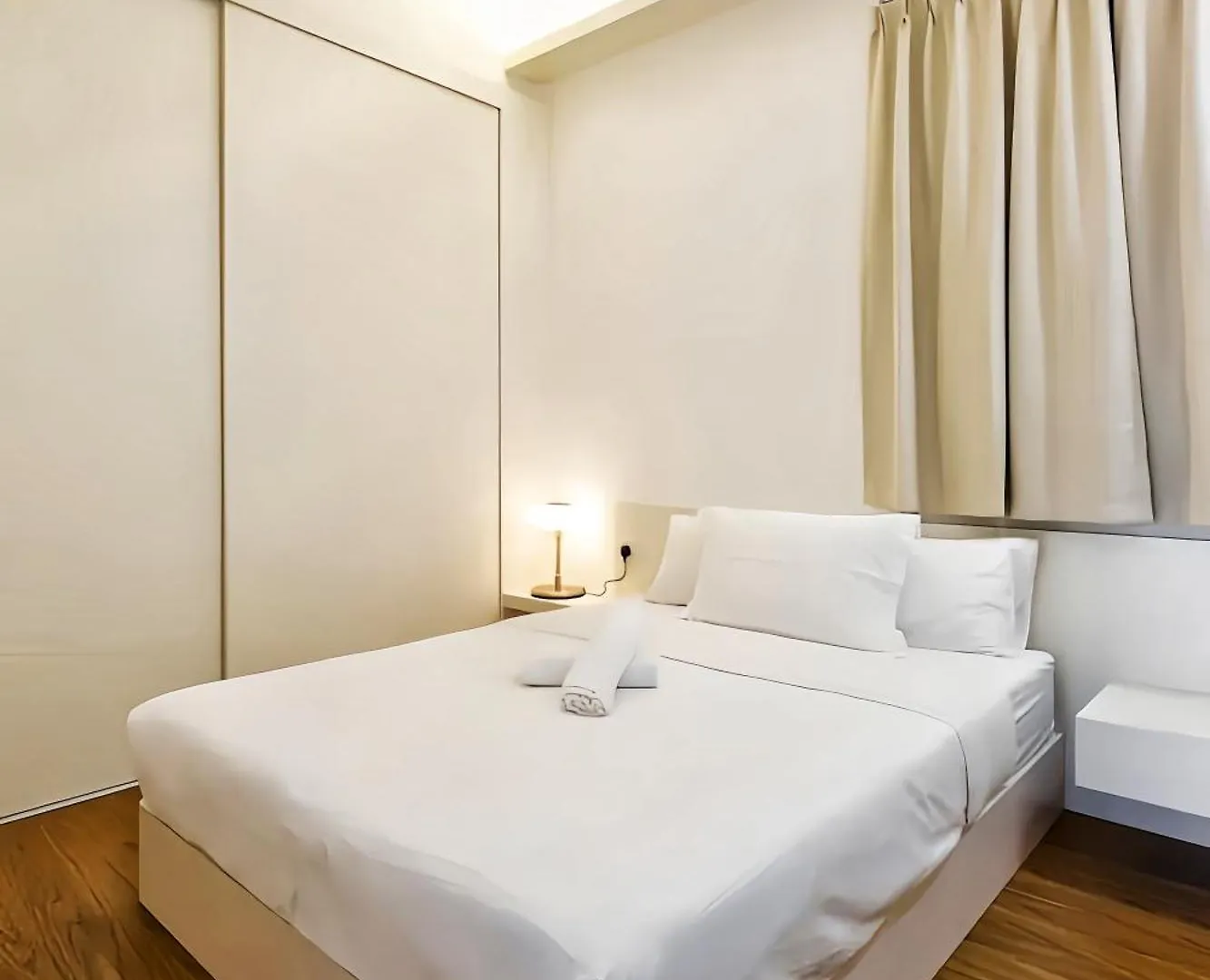Beacon Executive Suite George Town Apartment